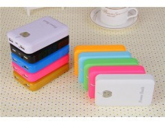 深圳手機(jī)充電寶廠家 一站式定制、批發(fā)與加工服務(wù)，賦能B2B電商及小商品供應(yīng)鏈